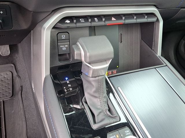 2025 Toyota Sequoia Platinum