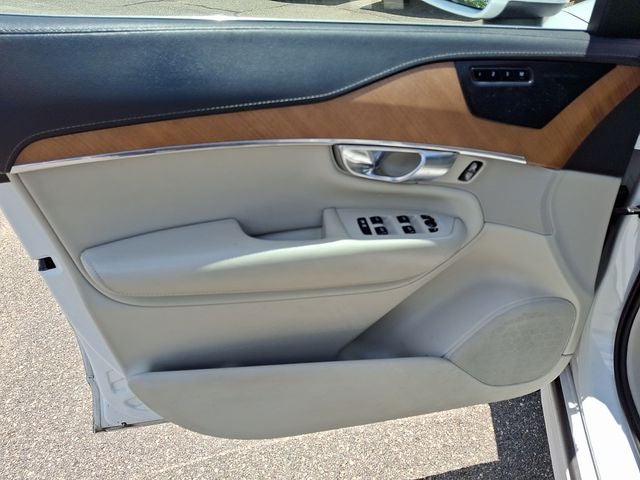 2020 Volvo XC90 T6 Inscription