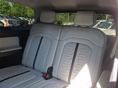 2025 Rivian R1S Adventure