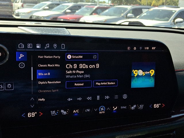 2024 Chevrolet Traverse RS