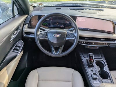 2024 Cadillac XT4 Luxury