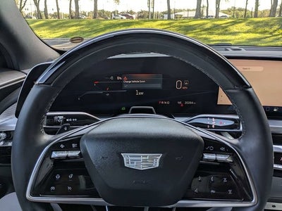 2024 Cadillac LYRIQ Luxury 2