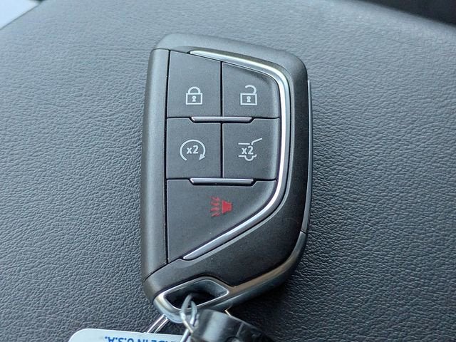 2024 Cadillac LYRIQ Luxury 3