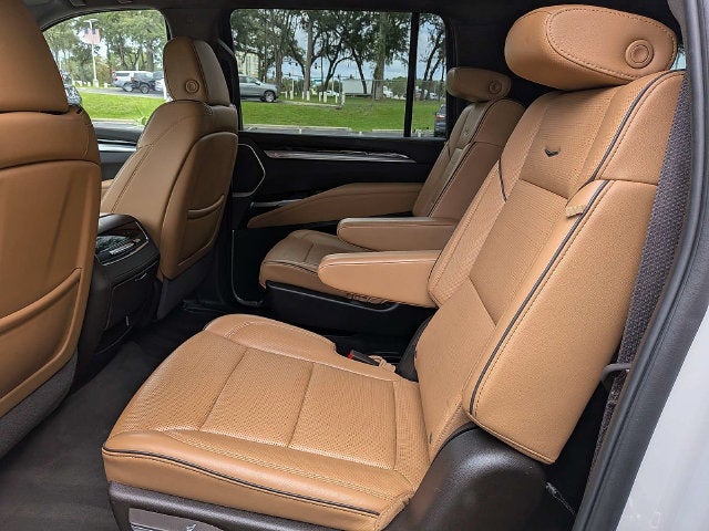 2025 Cadillac Escalade ESV Premium Luxury