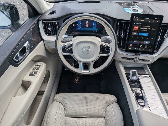 2026 Volvo XC60 Plug-In Hybrid Ultra