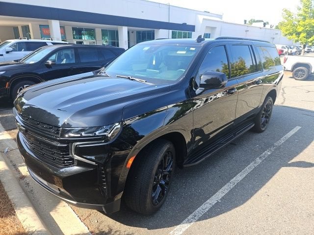 2023 Chevrolet Suburban RST
