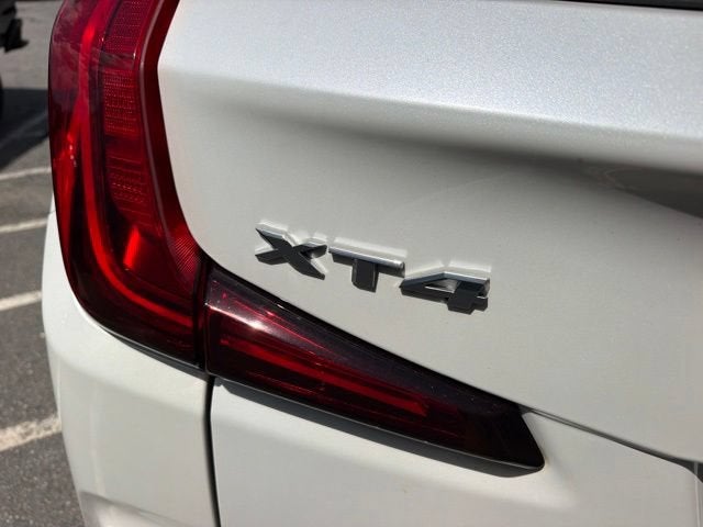 2023 Cadillac XT4 FWD Premium Luxury