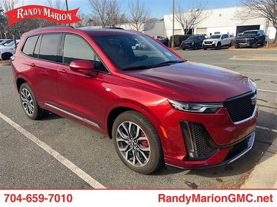 2025 Cadillac XT6 Sport