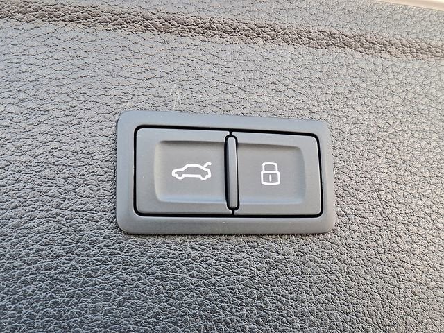 2022 Audi Q5 S line Premium