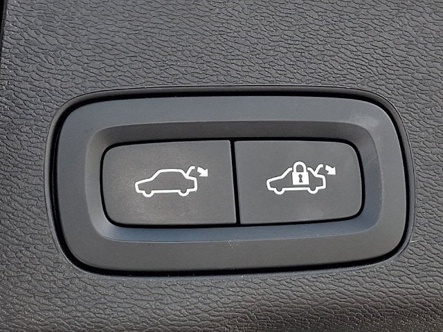 2022 Volvo XC60 Inscription