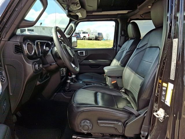 2023 Jeep Wrangler 4-Door Sahara Altitude 4x4