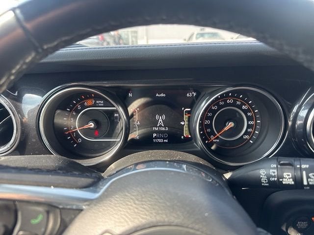 2023 Jeep Wrangler Sahara Altitude