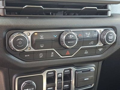 2025 Jeep Wrangler 4-Door Summit 4x4