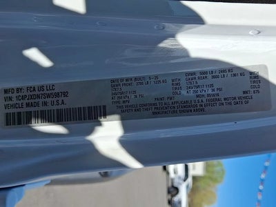 2025 Jeep Wrangler 4-Door Summit 4x4