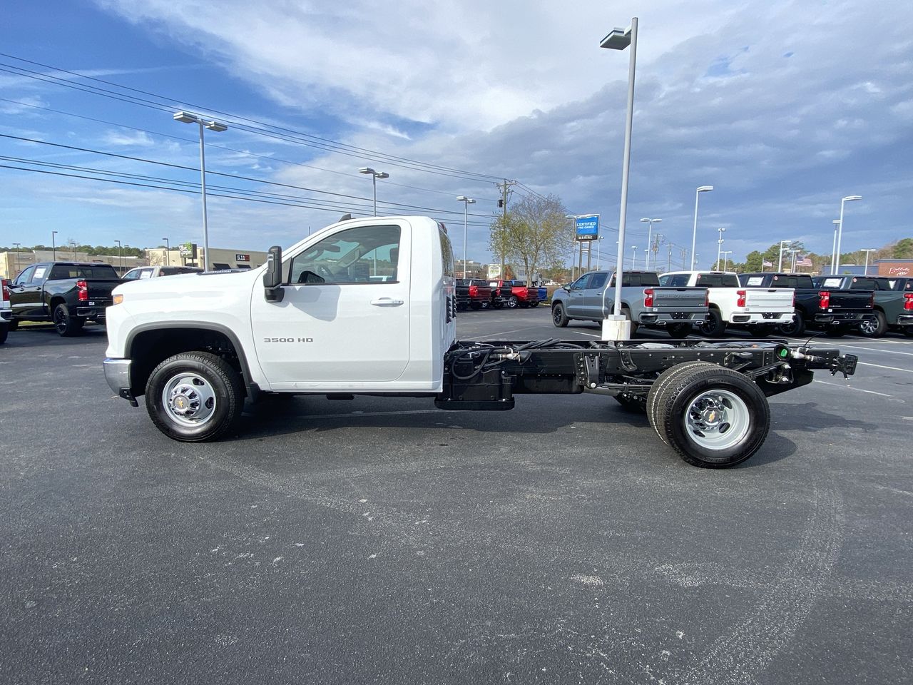 2026 Chevrolet Silverado 3500 HD Chassis Cab LT