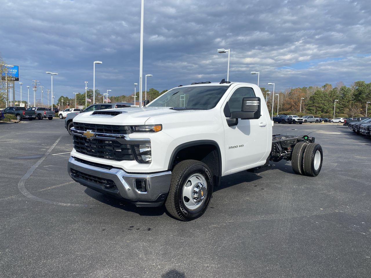 2026 Chevrolet Silverado 3500 HD Chassis Cab LT