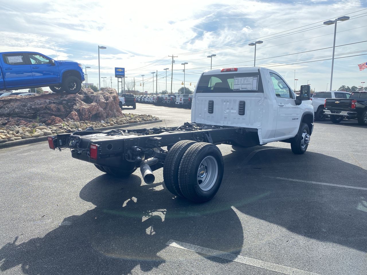 2026 Chevrolet Silverado 3500 HD Chassis Cab LT