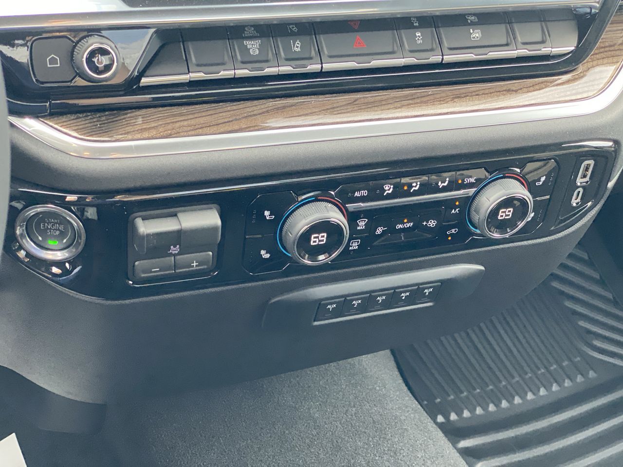 2026 Chevrolet Silverado 3500 HD Chassis Cab LT