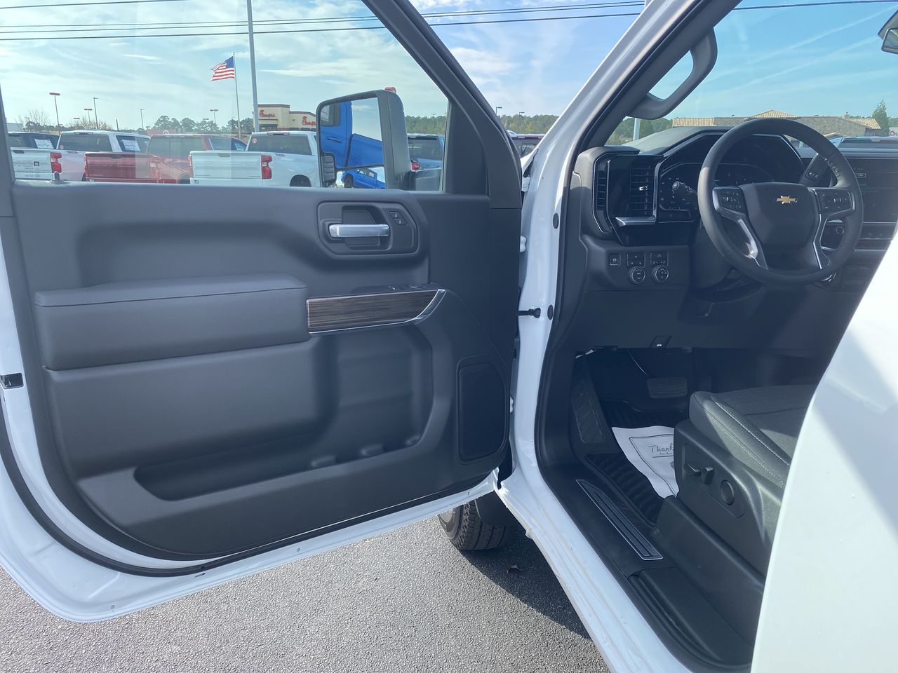 2026 Chevrolet Silverado 3500 HD Chassis Cab LT