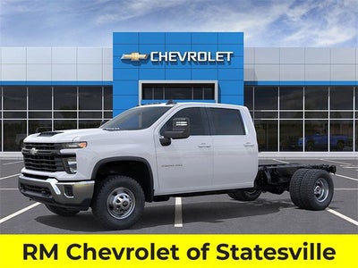 2025 Chevrolet Silverado 3500 HD Chassis Cab Work Truck