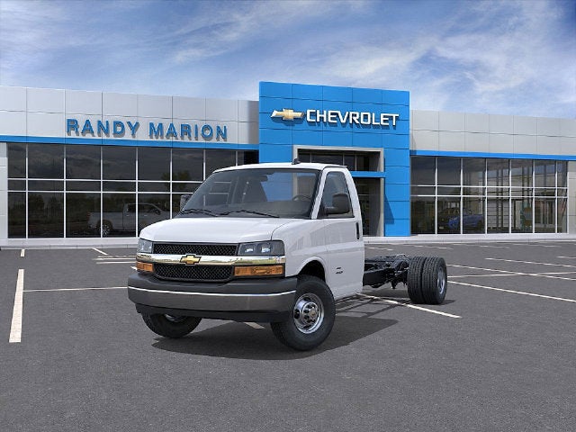 2026 Chevrolet Express Cutaway 3500 1WT