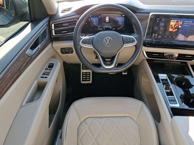 2024 Volkswagen Atlas 2.0T SEL Premium R-Line