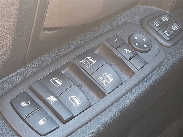 2023 RAM 3500 Tradesman Crew Cab 4x4 8' Box