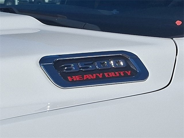 2023 RAM 3500 Tradesman Crew Cab 4x4 8' Box