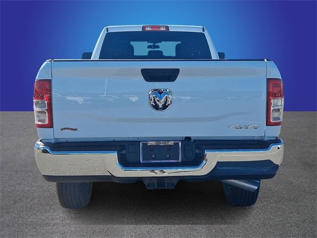 2023 RAM 3500 Tradesman Crew Cab 4x4 8' Box