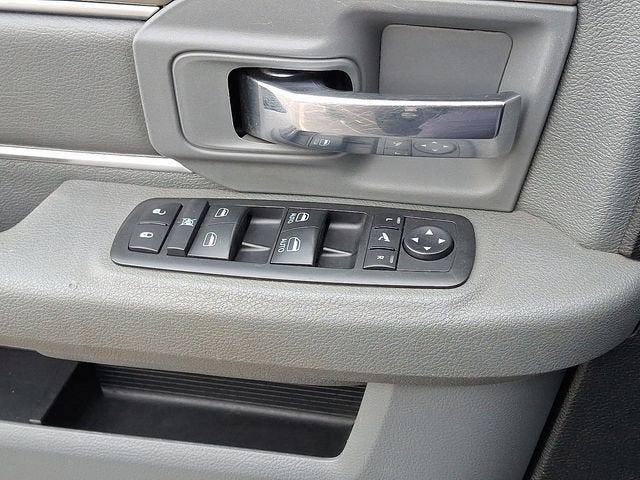 2018 RAM 2500 SLT Crew Cab 4x4 8' Box