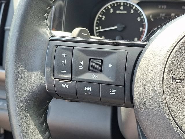 2023 Nissan Pathfinder SL 4WD