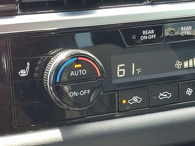 2023 Nissan Pathfinder SL 4WD