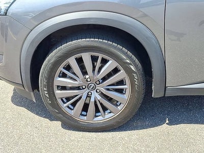 2023 Nissan Pathfinder SL 4WD