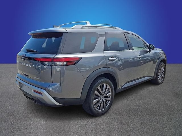 2023 Nissan Pathfinder SL 4WD