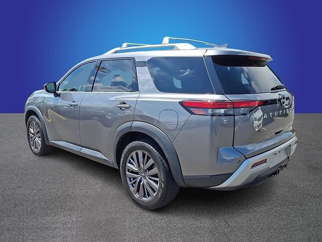 2023 Nissan Pathfinder SL 4WD
