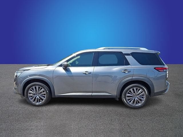 2023 Nissan Pathfinder SL 4WD