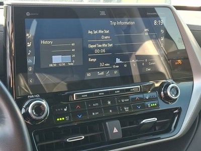 2022 Toyota Highlander Platinum