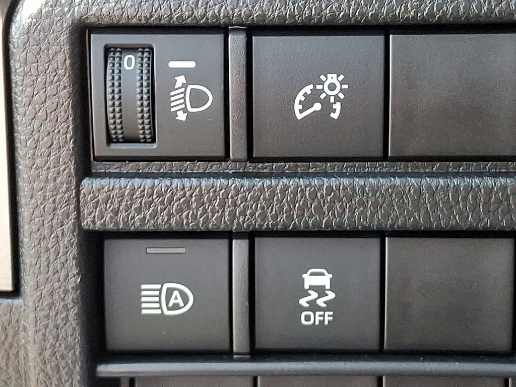 2025 Toyota Tacoma 4WD SR