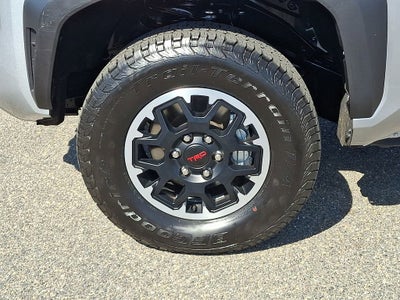 2025 Toyota Tacoma 4WD SR