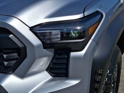 2025 Toyota Tacoma 4WD SR