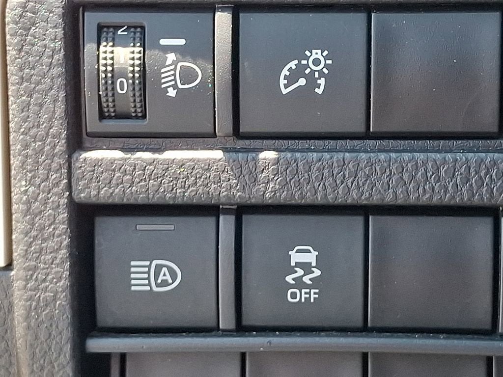 2024 Toyota Tacoma 4WD SR5