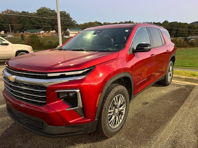 2025 Chevrolet Traverse LT