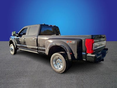 2022 Ford F-450SD Limited