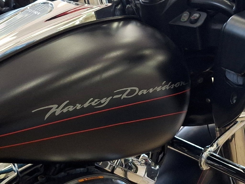 2012 Harley-Davidson Road Glide Custom 103