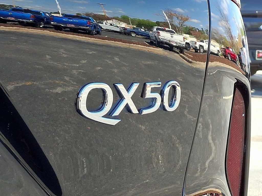 2022 INFINITI QX50 LUXE