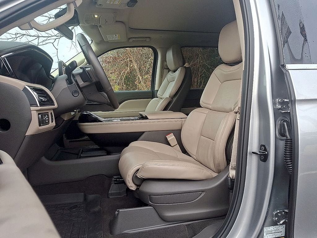 2024 Lincoln Navigator Premiere