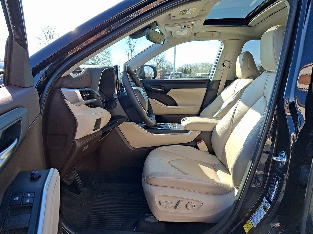 2022 Toyota Highlander XLE