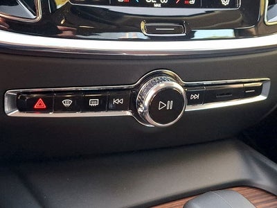 2024 Volvo S60 B5 Plus Dark Theme