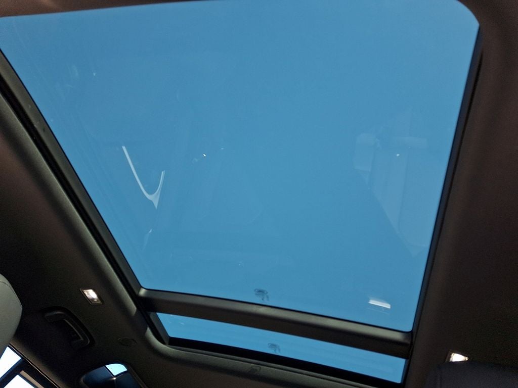 2025 Land Rover Defender 110 S