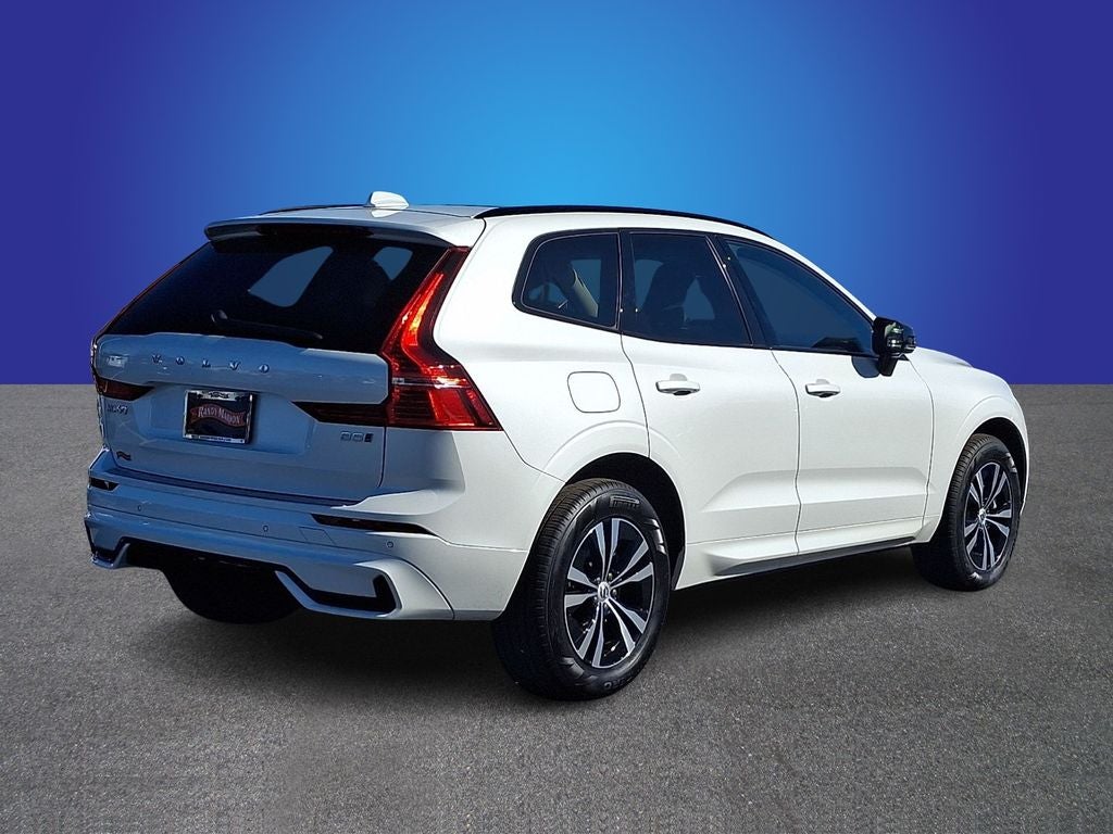 2025 Volvo XC60 B5 Core